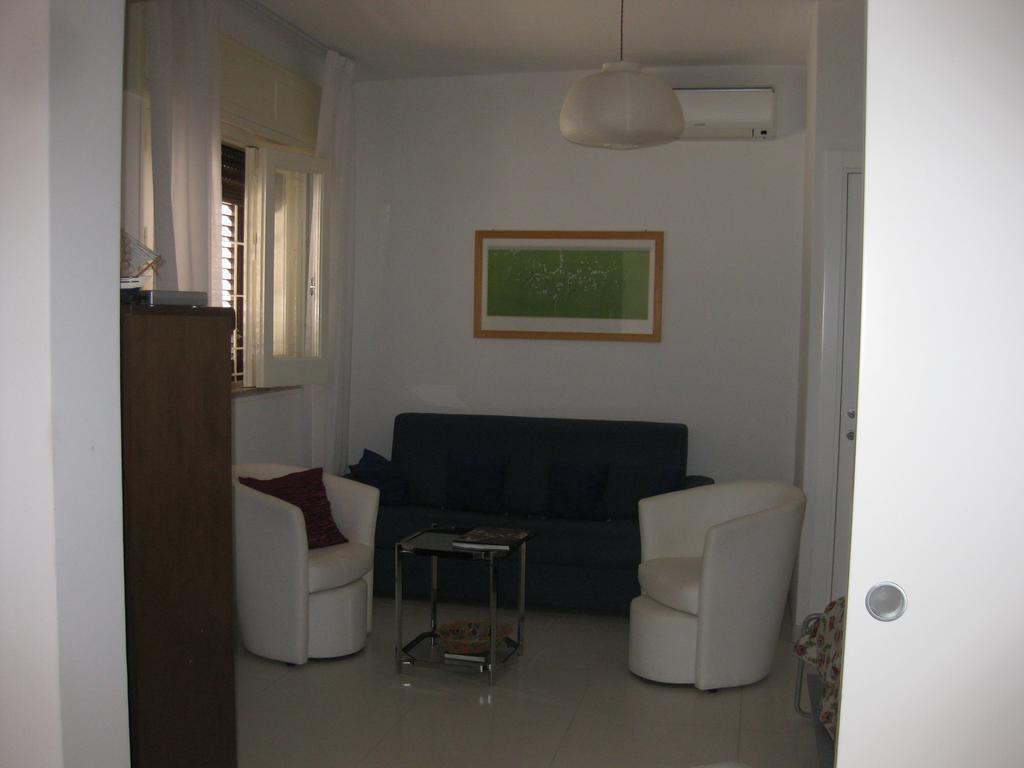 Casa Vacanze Le Rose Marina di Ragusa Δωμάτιο φωτογραφία