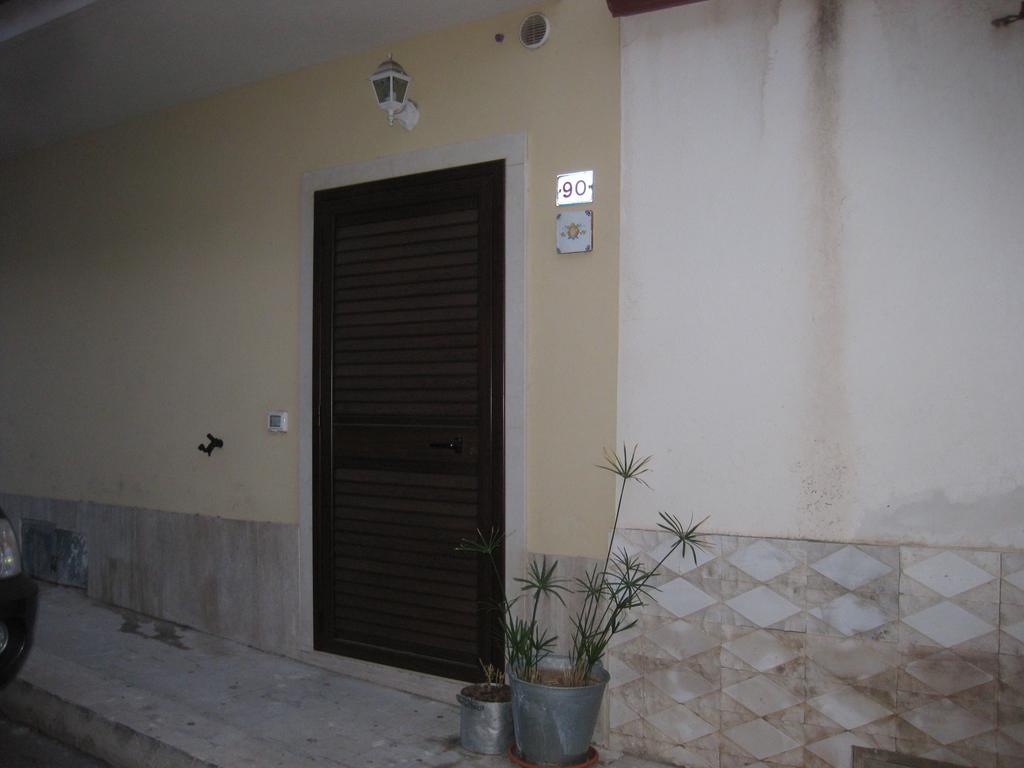 Casa Vacanze Le Rose Marina di Ragusa Εξωτερικό φωτογραφία