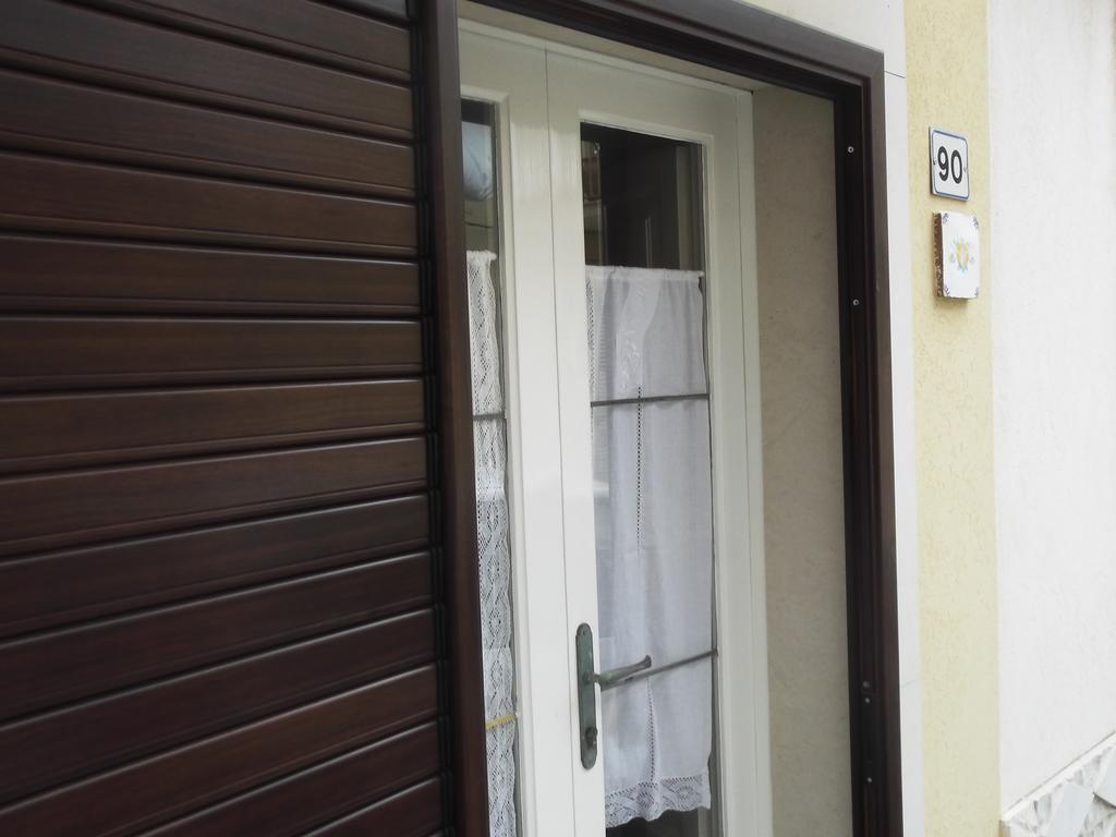 Casa Vacanze Le Rose Marina di Ragusa Εξωτερικό φωτογραφία